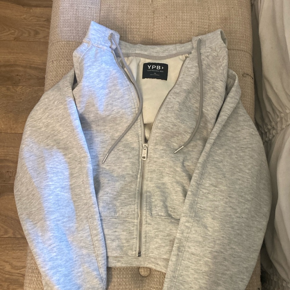 Abercrombie and fitch YPB cropped hoodie grey size XS. Like new!
